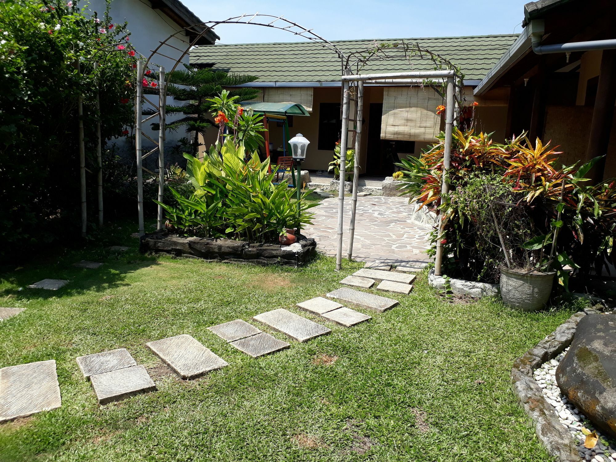 Villa Yukie Senggigi Montongbuwoh Dış mekan fotoğraf