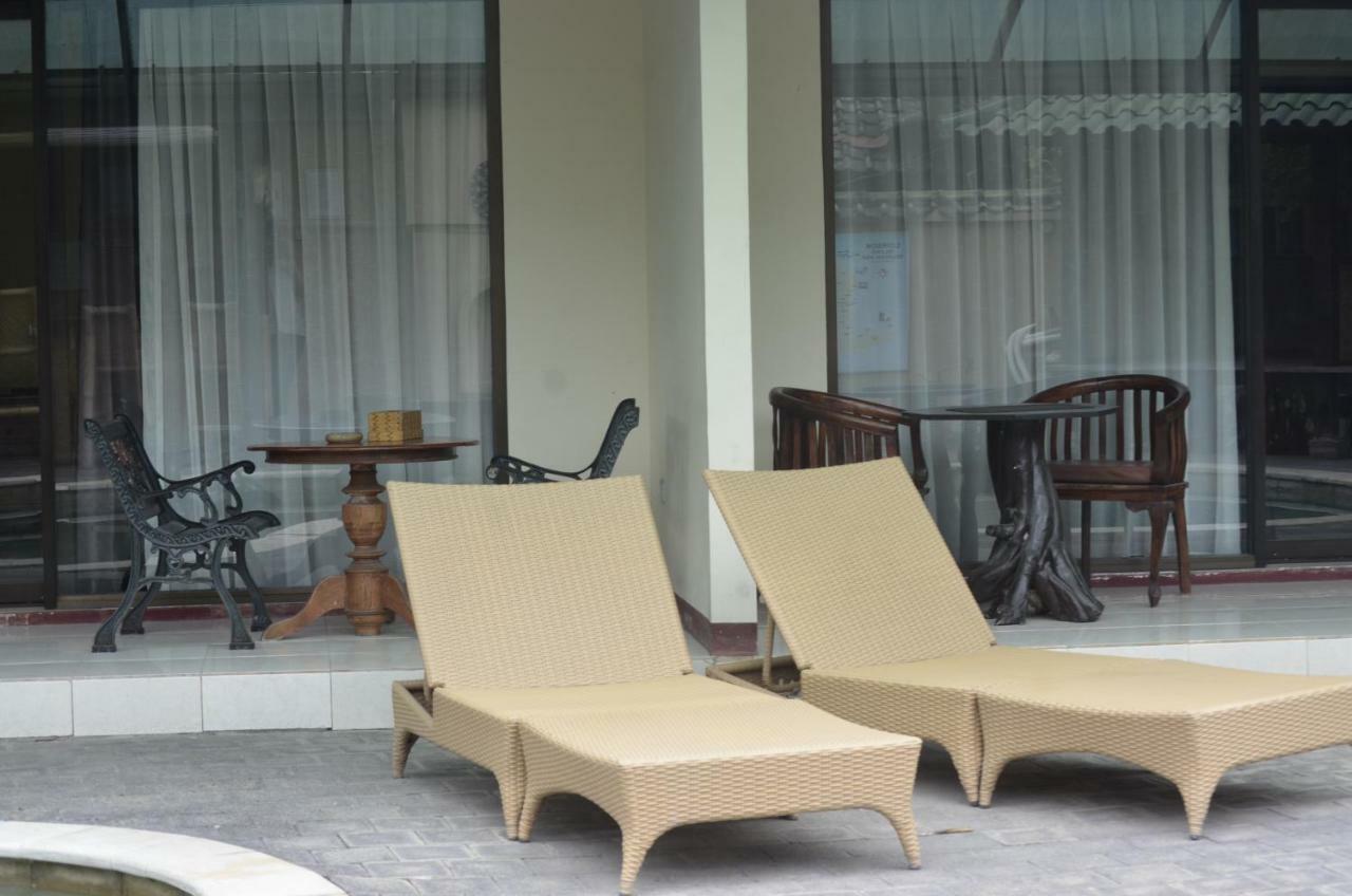 Villa Yukie Senggigi Montongbuwoh Dış mekan fotoğraf
